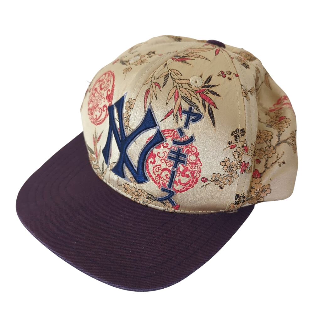 RARE Yankees New York Hat Asian Japanese‎ Gold Embroidered Logo Vintage